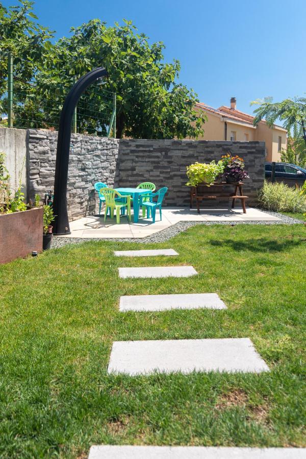 Apartment Odore Di Mare With Beautiful Garden Krk Town Buitenkant foto