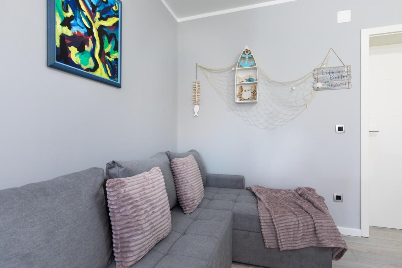 Apartment Odore Di Mare With Beautiful Garden Krk Town Buitenkant foto